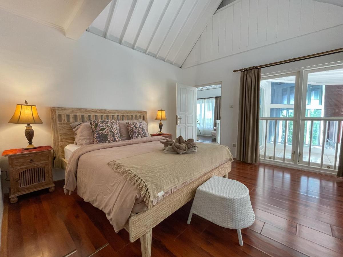 Beach House Canggu - 150M Berawa Beach Ngoại thất bức ảnh