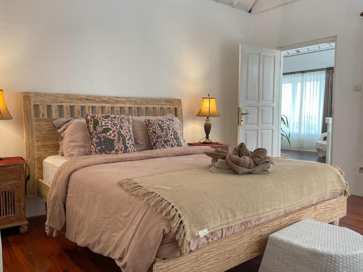 Beach House Canggu - 150M Berawa Beach Ngoại thất bức ảnh