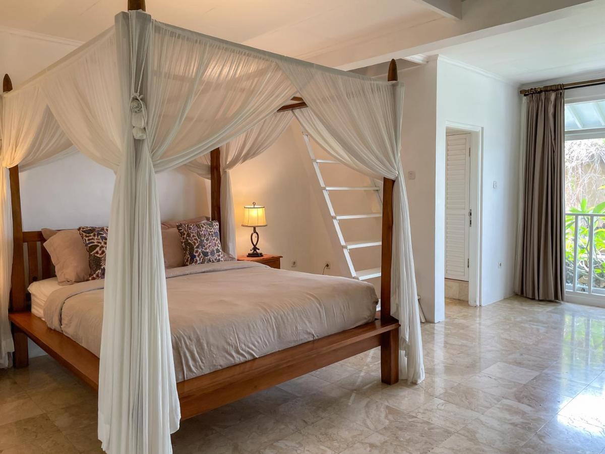 Beach House Canggu - 150M Berawa Beach Ngoại thất bức ảnh