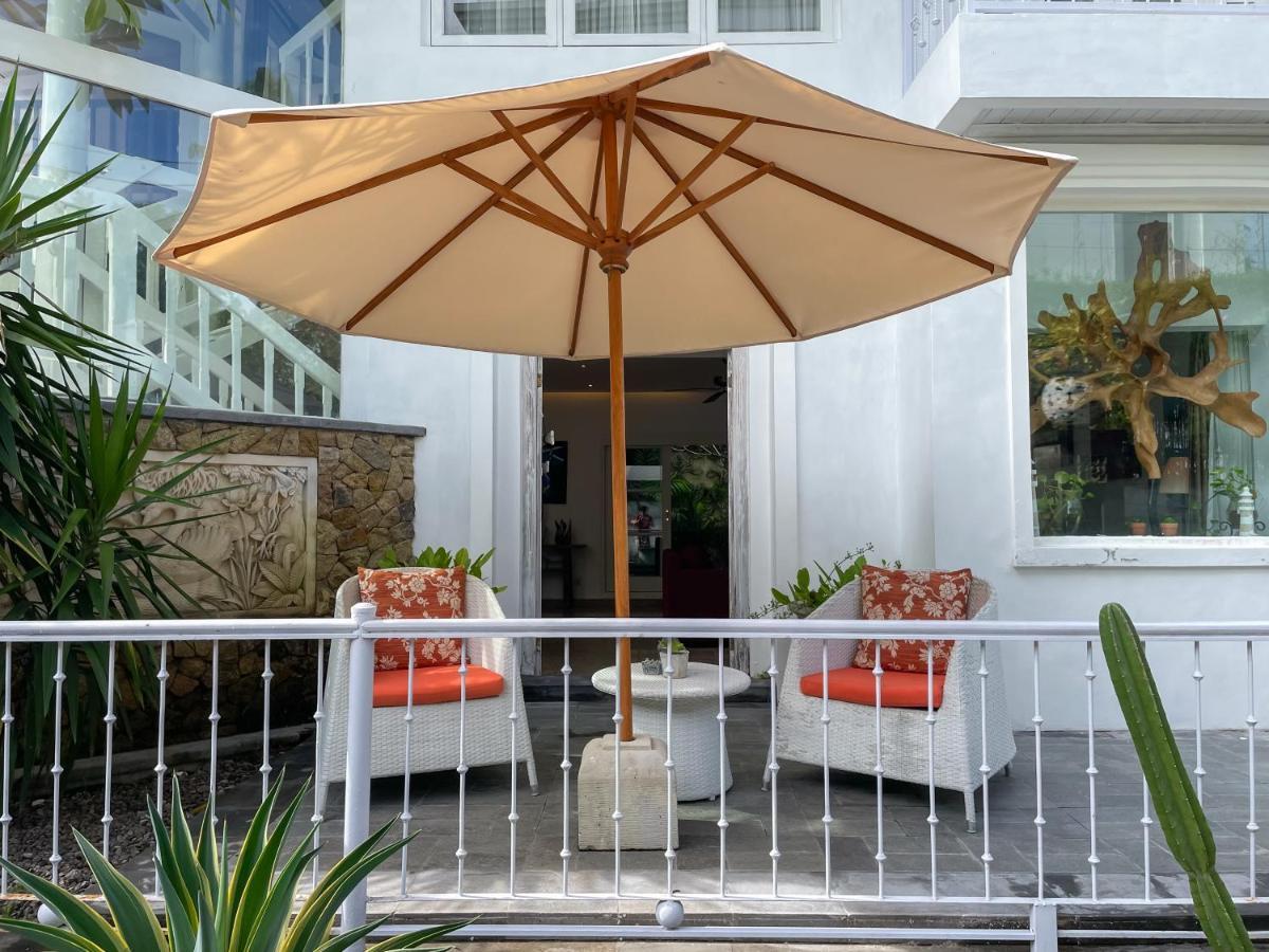 Beach House Canggu - 150M Berawa Beach Ngoại thất bức ảnh