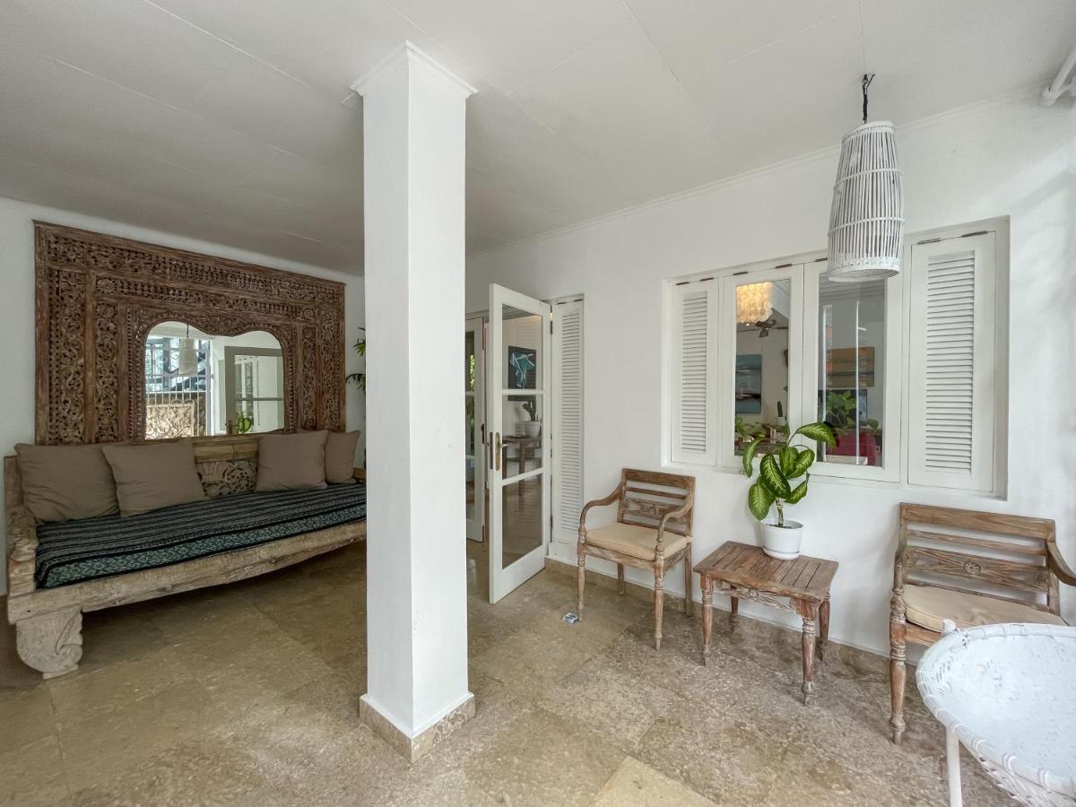 Beach House Canggu - 150M Berawa Beach Ngoại thất bức ảnh