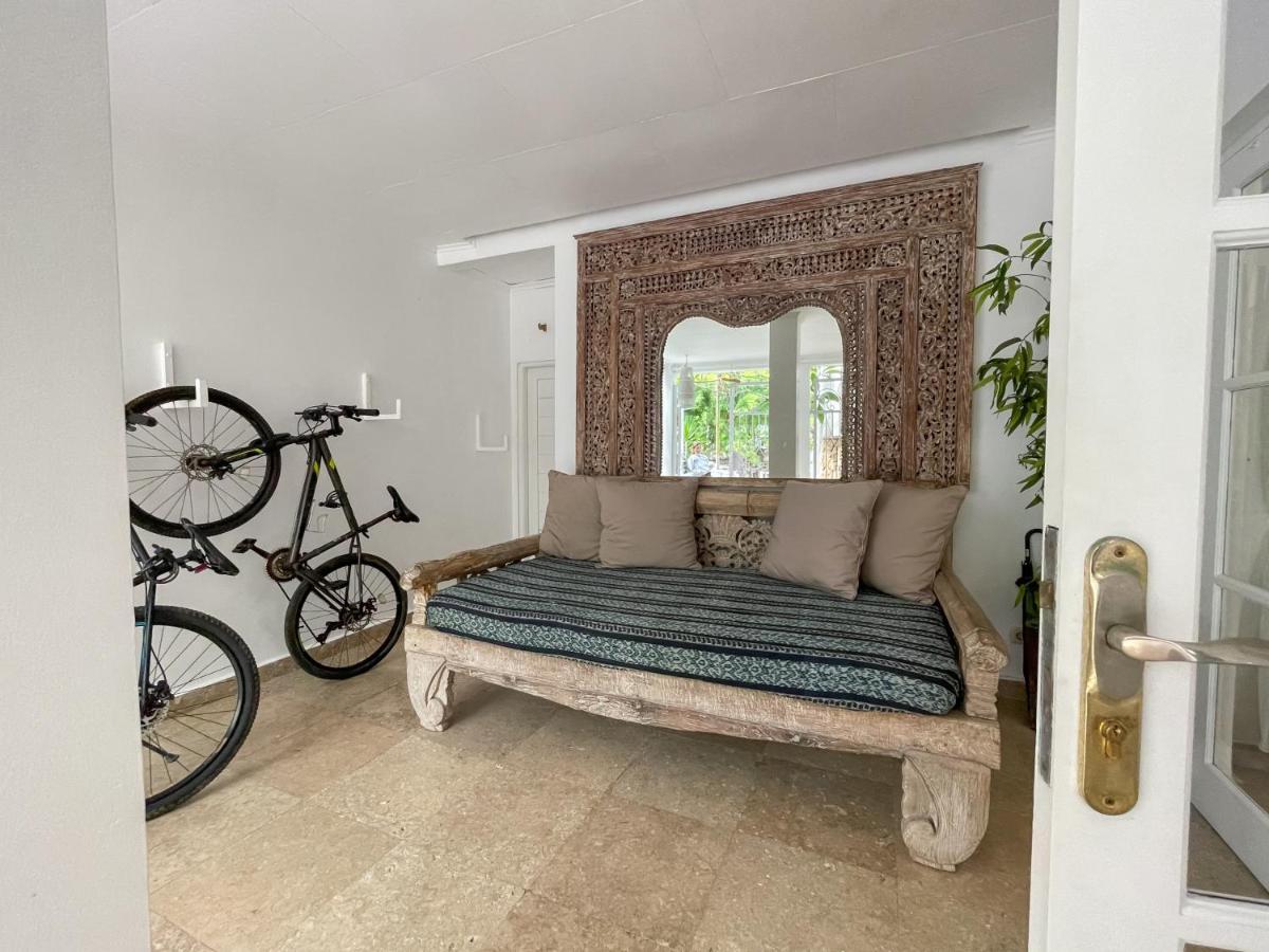 Beach House Canggu - 150M Berawa Beach Ngoại thất bức ảnh