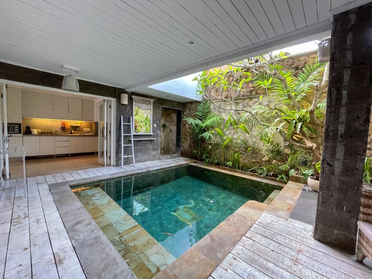 Beach House Canggu - 150M Berawa Beach Ngoại thất bức ảnh