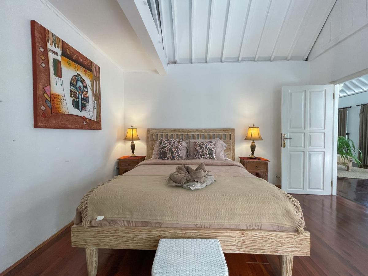Beach House Canggu - 150M Berawa Beach Ngoại thất bức ảnh