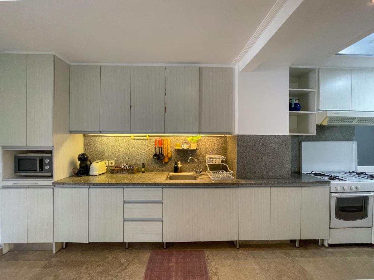 Beach House Canggu - 150M Berawa Beach Ngoại thất bức ảnh