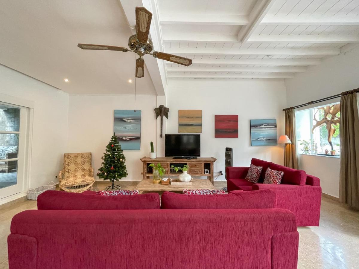 Beach House Canggu - 150M Berawa Beach Ngoại thất bức ảnh