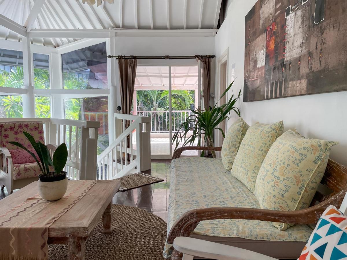 Beach House Canggu - 150M Berawa Beach Ngoại thất bức ảnh